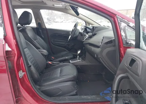 2014 Ford Fiesta Titanium z USA, uszkodzony, nr VIN 3FADP4FJ0EM162936